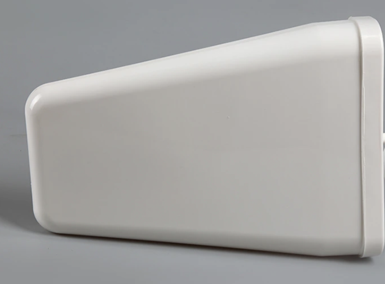 Антенна уличная направленная Integra-12RU-70/270-4.3-10 White (комплектно: крепление на мачту)
